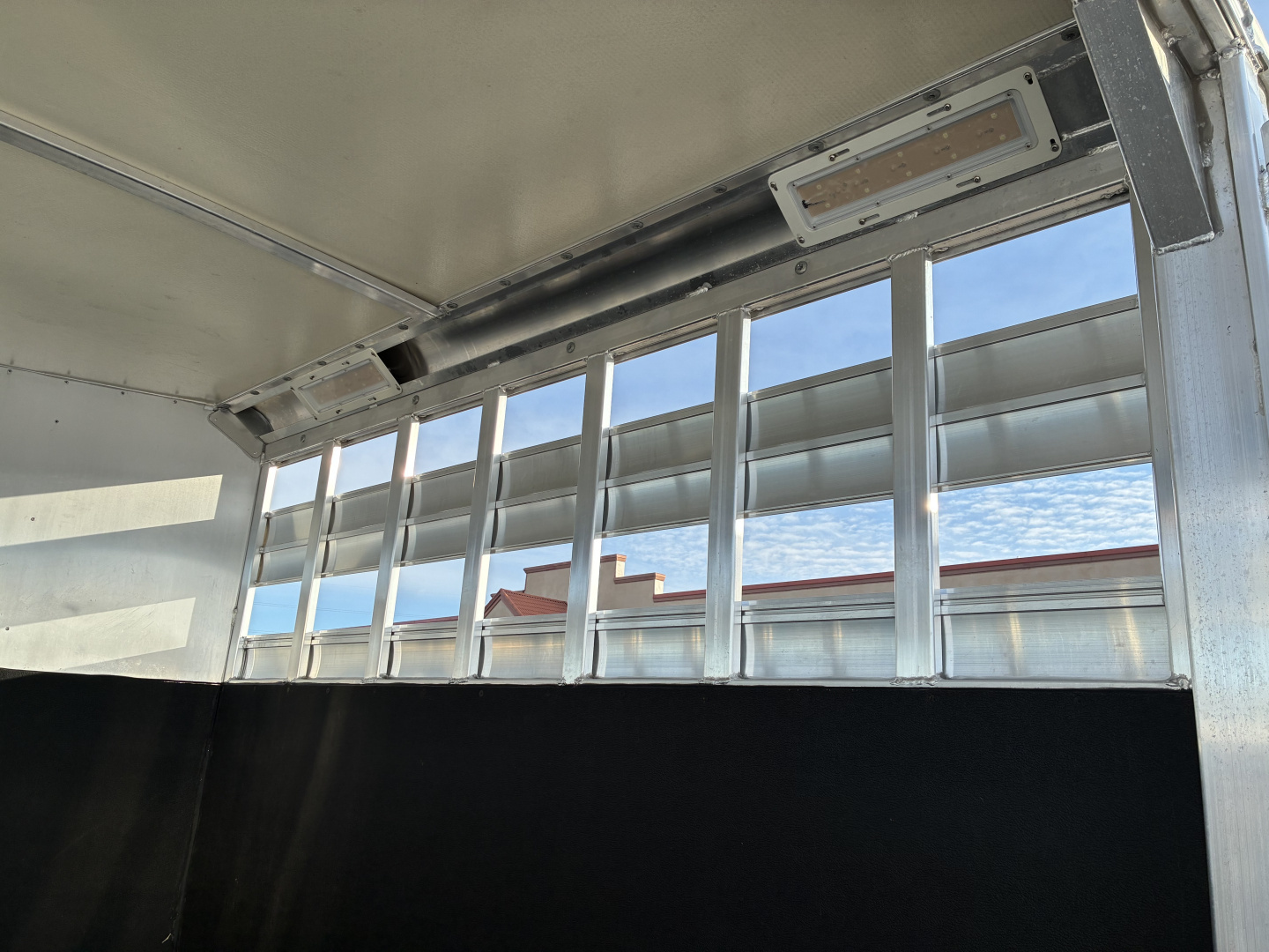 Used 2015 Hart Trailer Short Go Horse Trailer