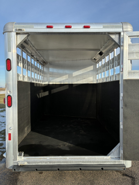 Used 2015 Hart Trailer Short Go Horse Trailer
