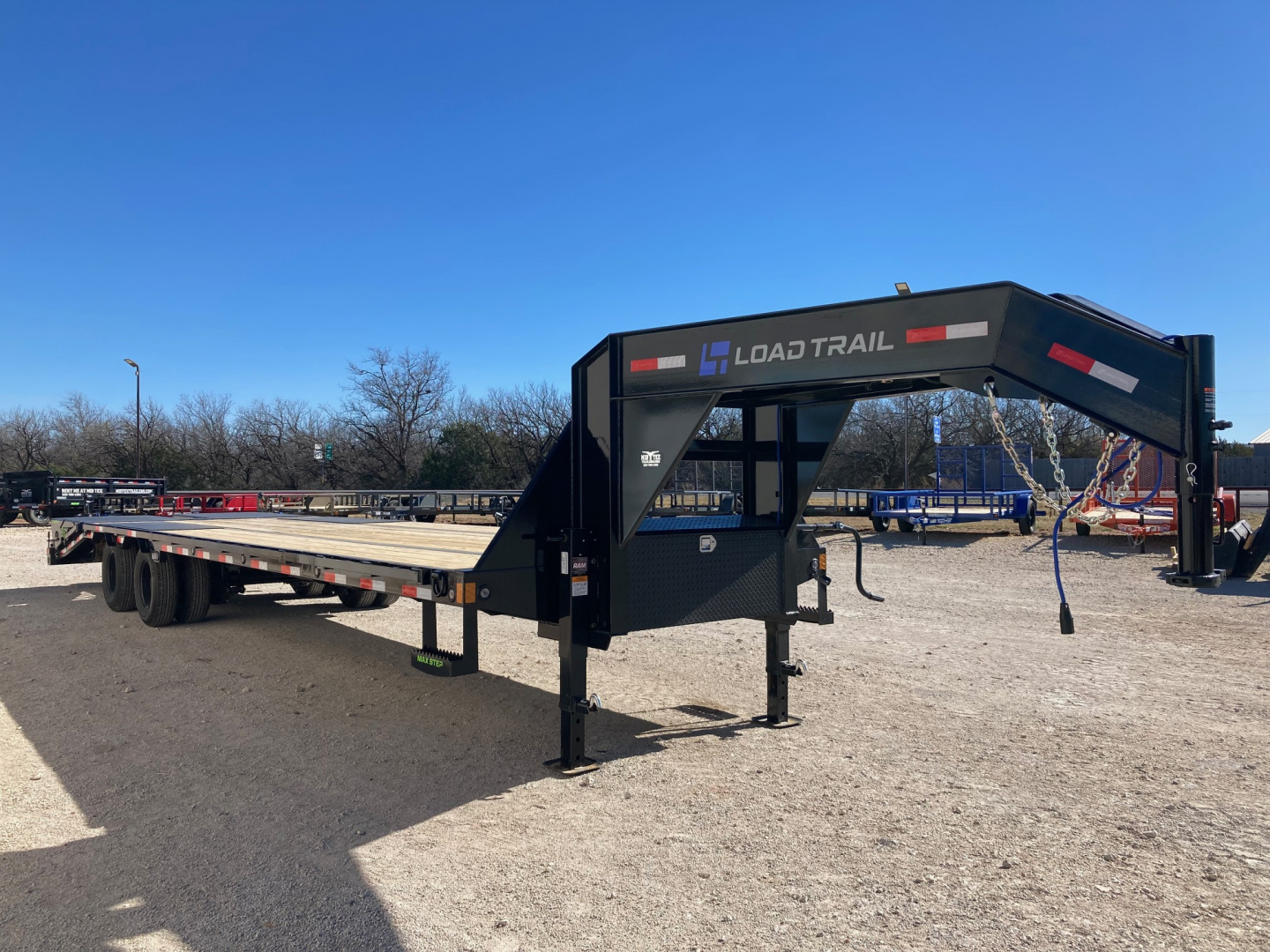 New 2026 Load Trail GP 102" x 32' Tandem Low-Pro Gooseneck Deckover Trailer