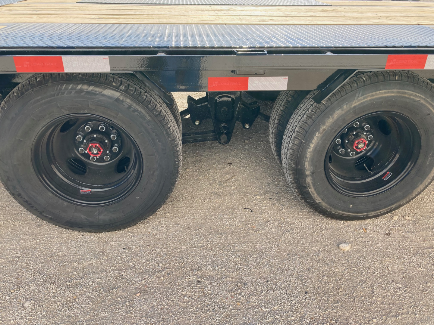 New 2026 Load Trail GP 102" x 32' Tandem Low-Pro Gooseneck Deckover Trailer