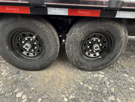 New 2026 Diamond C FMAX 207 Flatbed 28’ Trailer, MAX RAMPS, DUAL JACKS