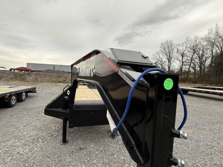 New 2026 Diamond C FMAX212 32’ Flatbed Trailer, HYDRAULIC DOVETAIL AND JACKS, 17.5 ALUMINUM OUTER WHEELS