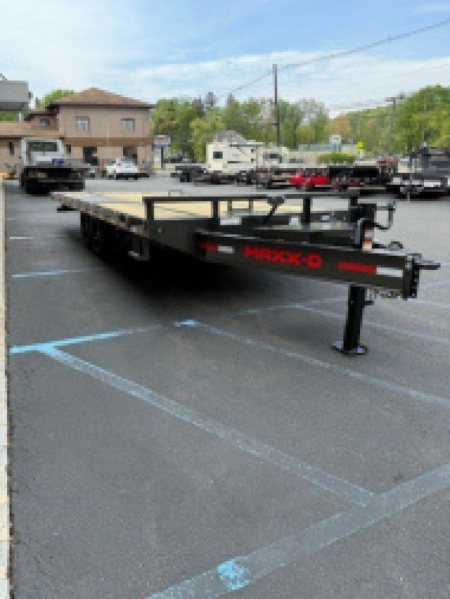 New 2026 MAXX-D TOB10222 Tilt Trailer