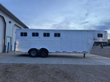 Used 2000 Exiss 4 Horse 22'