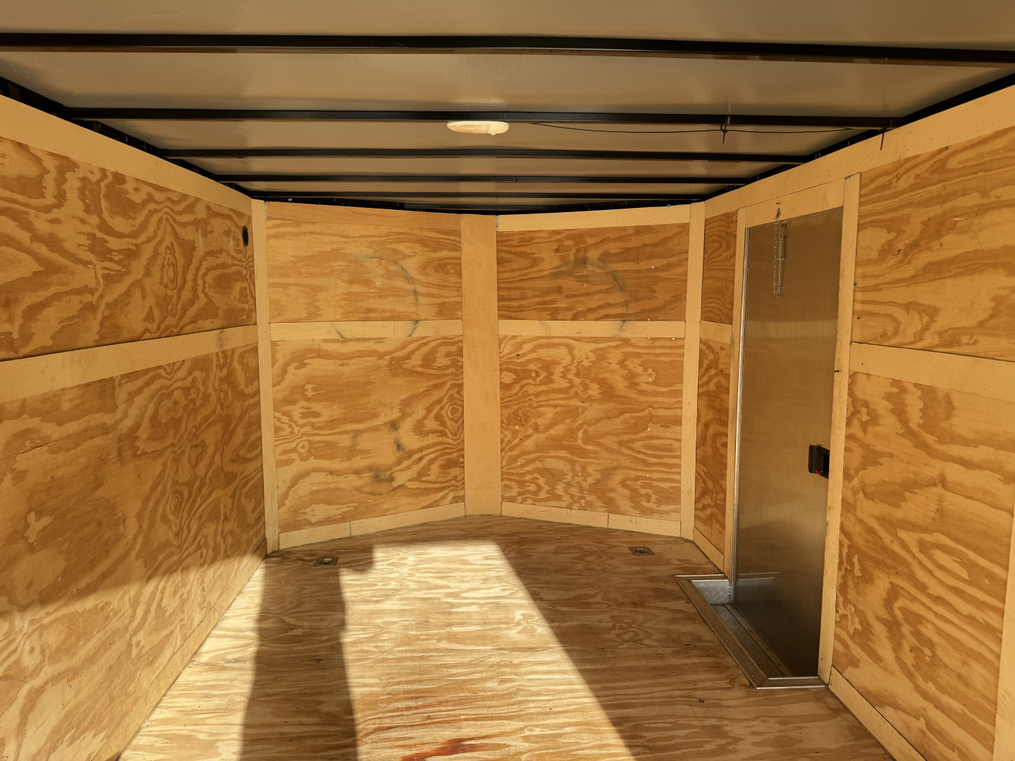 Used 2023 JC Mfg Inc 8.5x20 plus v Cargo / Enclosed Trailer