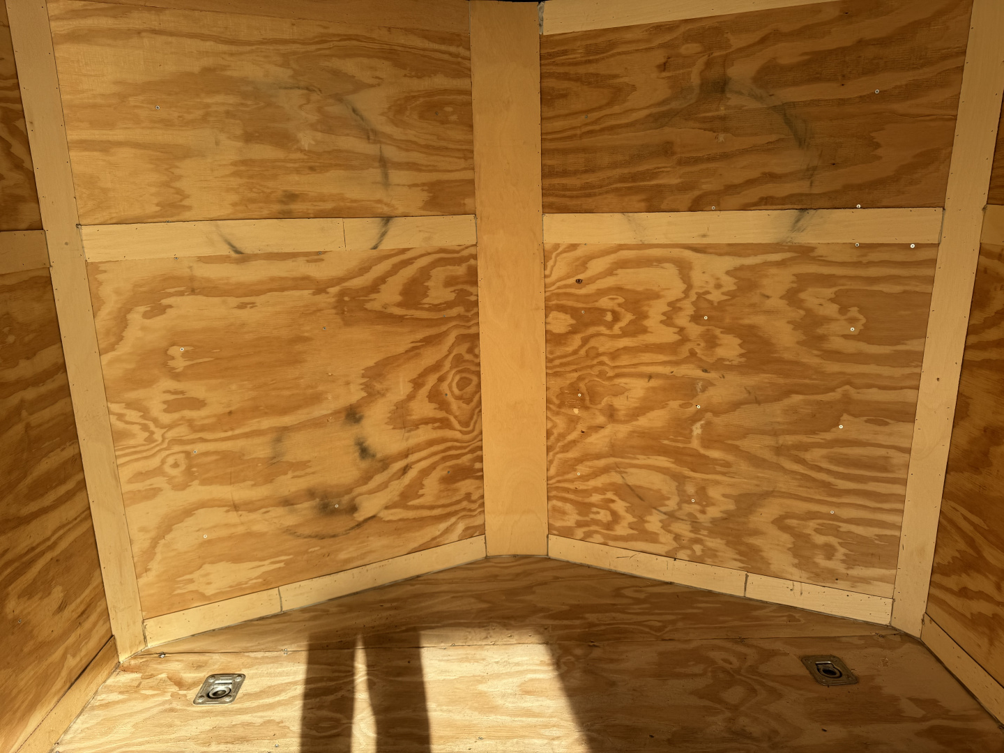 Used 2023 JC Mfg Inc 8.5x20 plus v Cargo / Enclosed Trailer