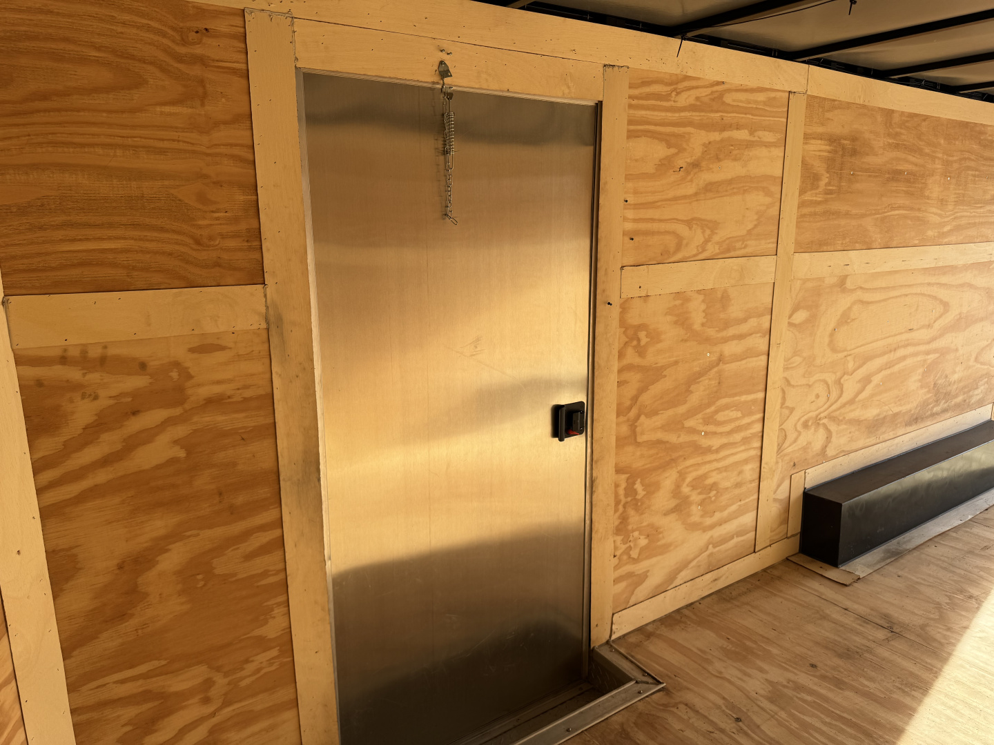 Used 2023 JC Mfg Inc 8.5x20 plus v Cargo / Enclosed Trailer