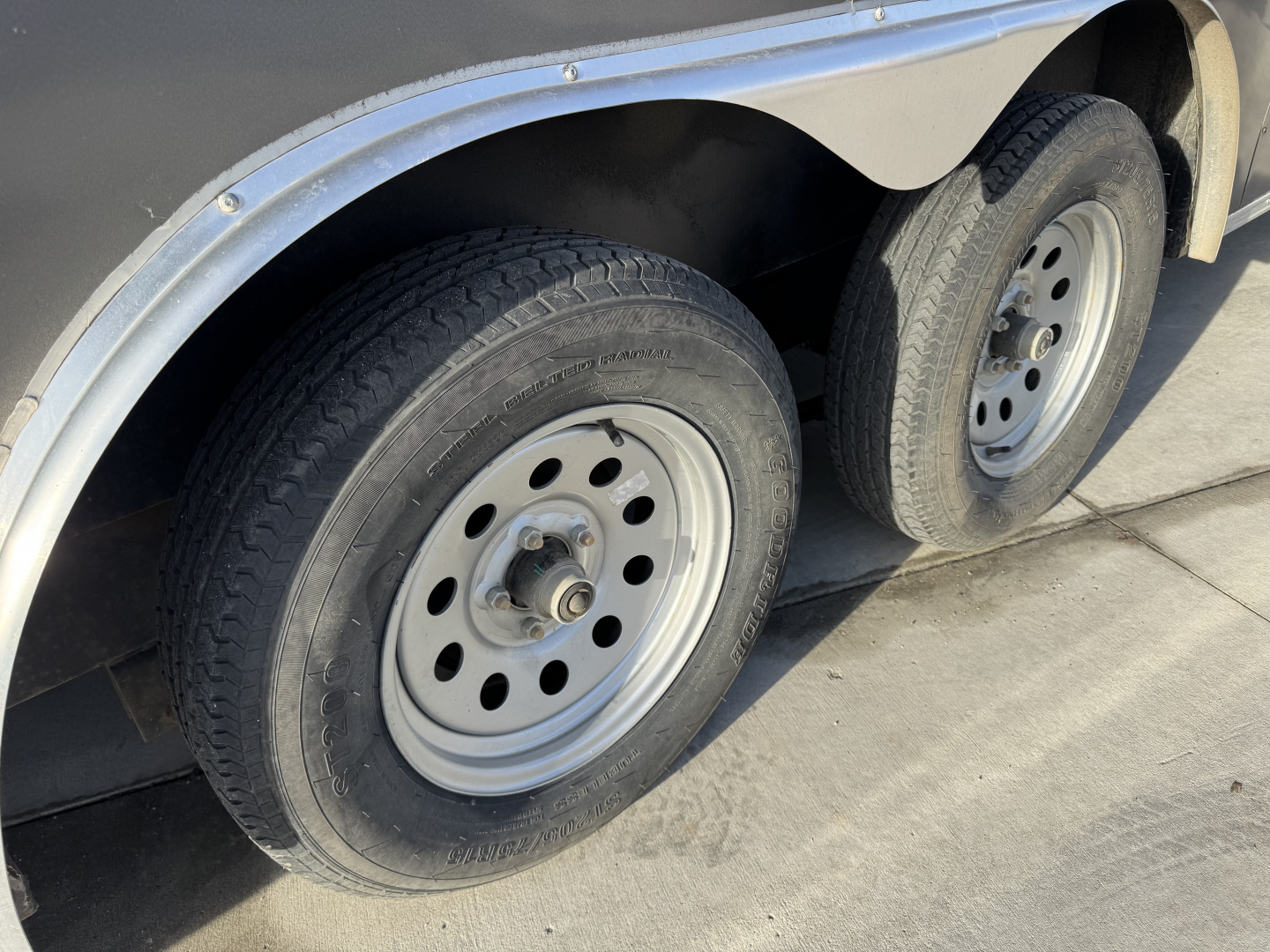 Used 2023 JC Mfg Inc 8.5x20 plus v Cargo / Enclosed Trailer