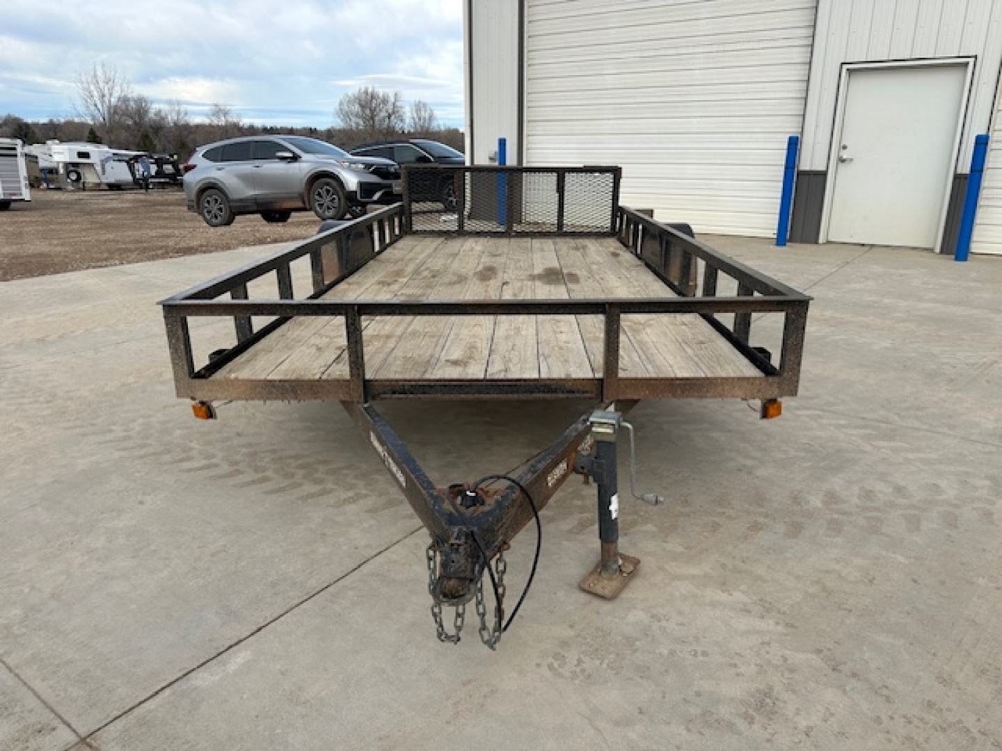 Used 2007 Diamond T 14' Utility