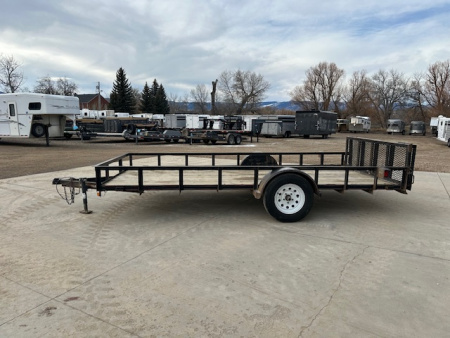 Used 2007 Diamond T 14' Utility