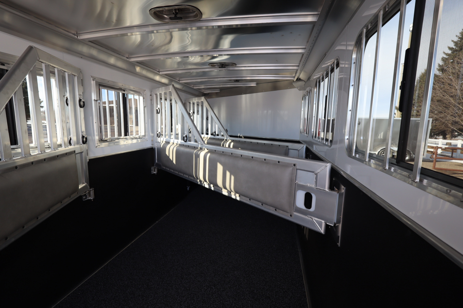 New 2026 Featherlite Trailers 4 Horse GN Horse Trailer