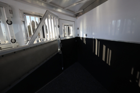 New 2026 Featherlite Trailers 4 Horse GN Horse Trailer