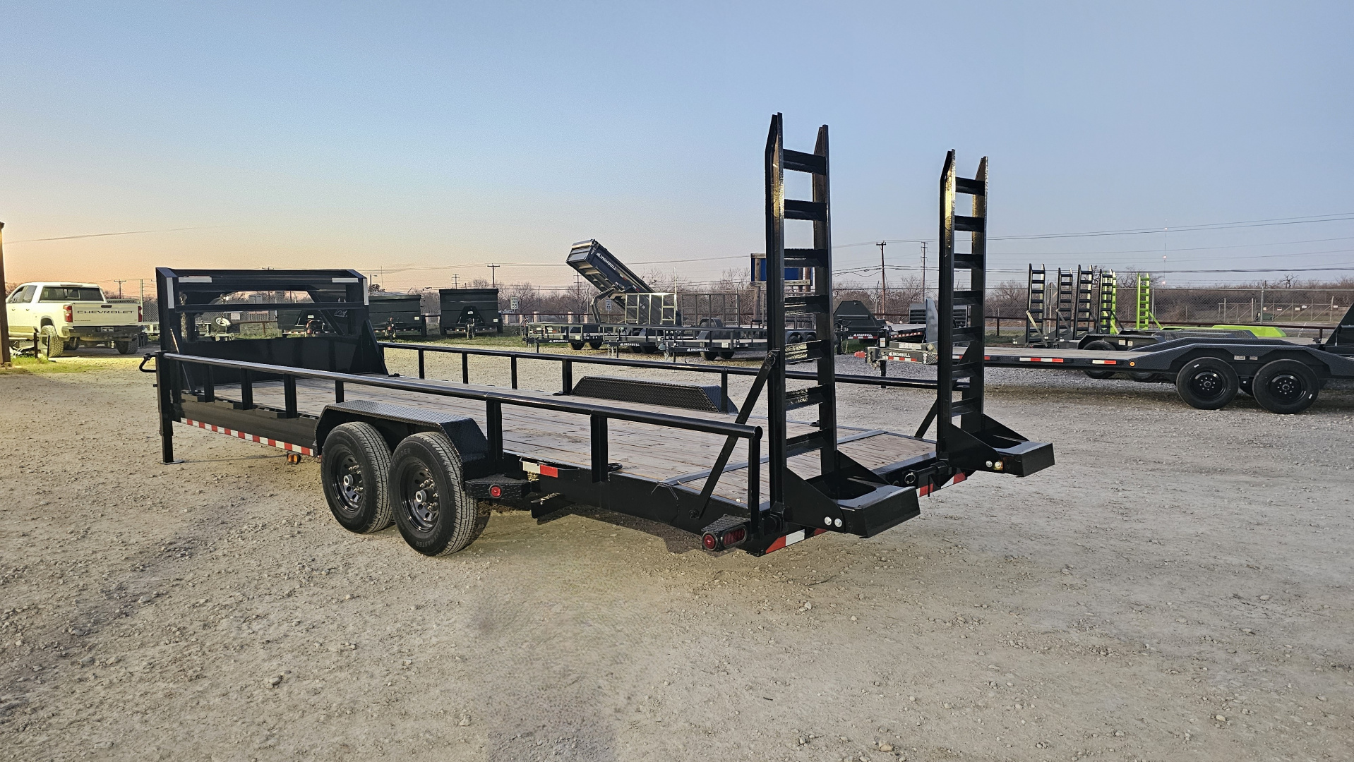 New 2026-Norstar-83-x-24-Iron-Bull-ETG-Gooseneck-Lowboy-Pipetop,-Stand-Up-Ramps-base-50HEG2422T1910044