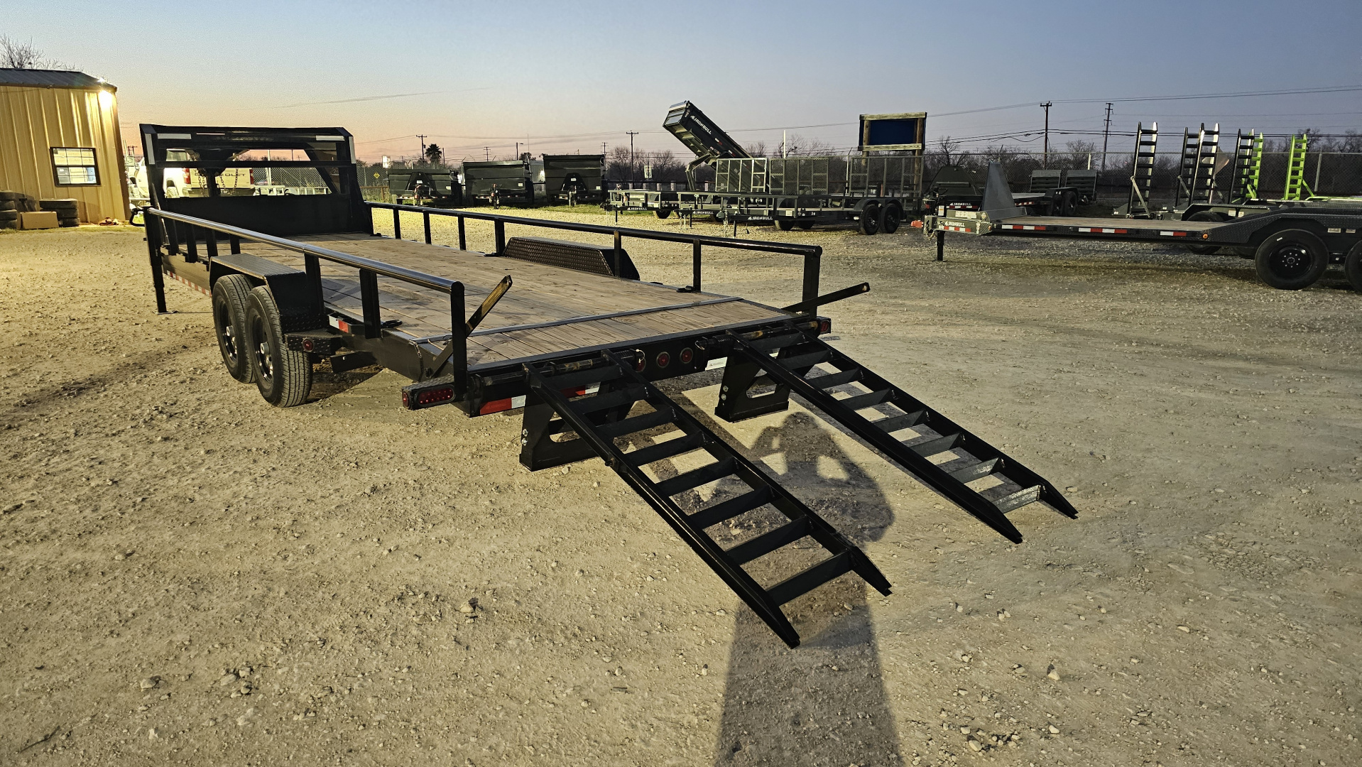 New 2026-Norstar-83-x-24-Iron-Bull-ETG-Gooseneck-Lowboy-Pipetop,-Stand-Up-Ramps-base-50HEG2422T1910044