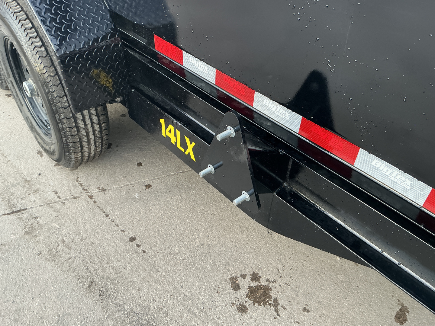 New 2026 Big Tex Trailers 14LX-14C2A-BK Dump Trailer
