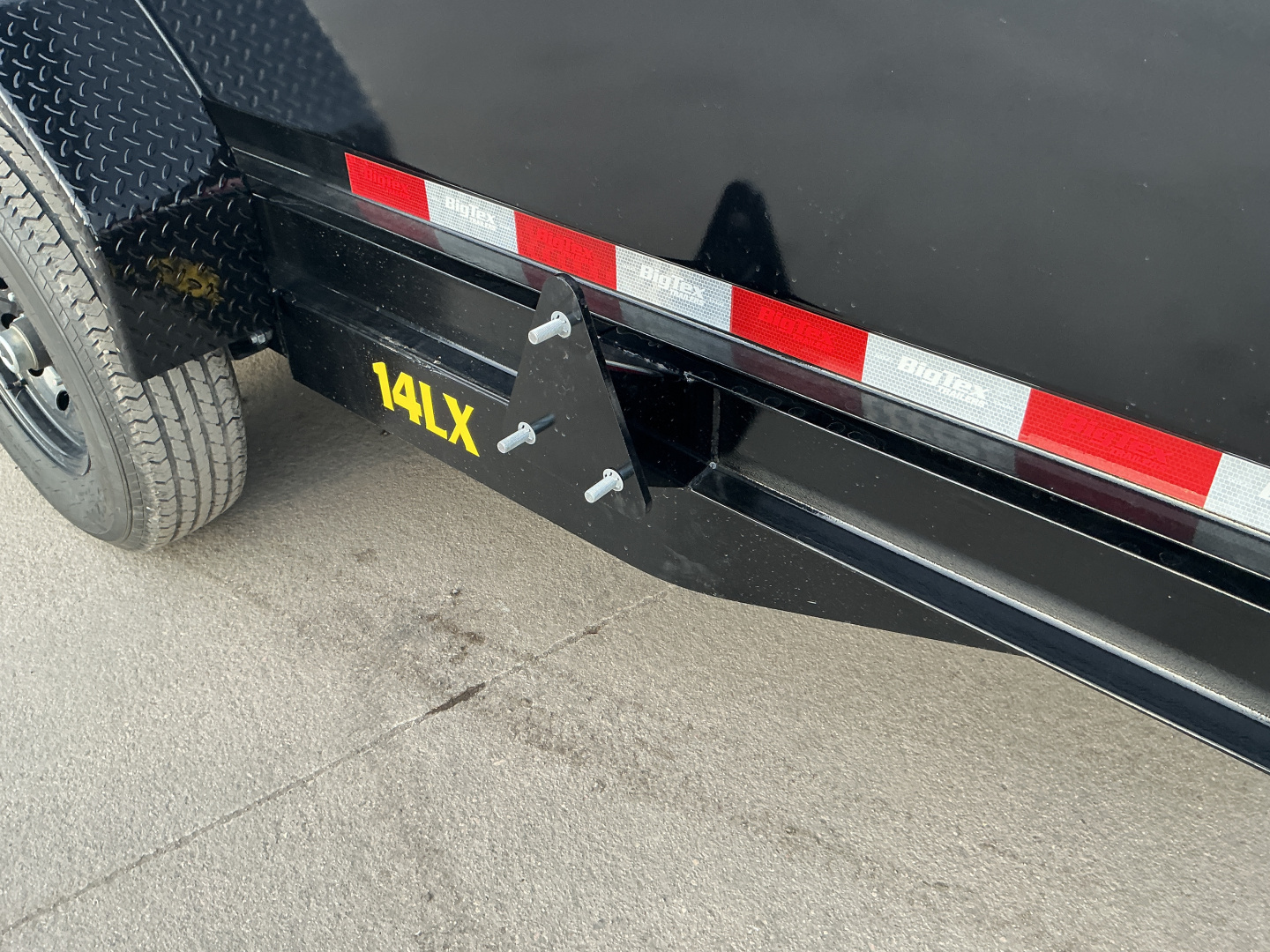 New 2026 Big Tex Trailers 14LX-14C2A-BK Dump Trailer