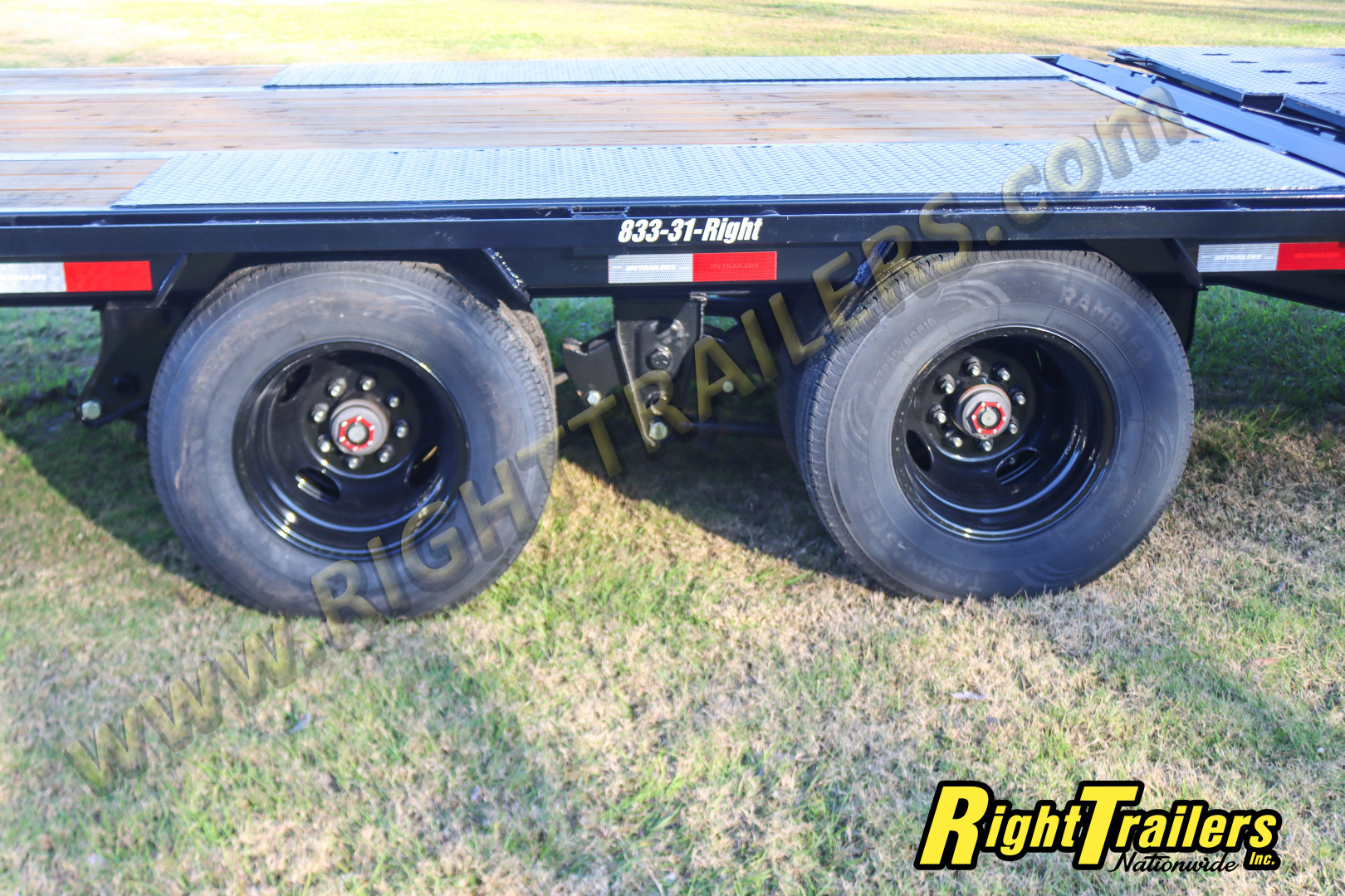 New 2026 8.5X25 PJ EQUIPMENT TRAILER