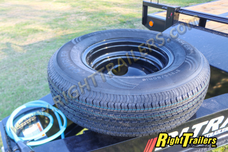 New 2026 8.5X25 PJ EQUIPMENT TRAILER