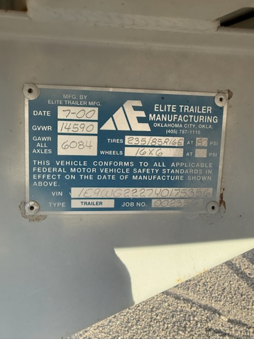 Used 2000 Elite 4H WEEKENDER Horse Trailer