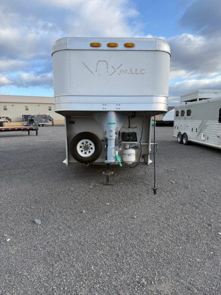 Used 2000 Elite 4H WEEKENDER Horse Trailer