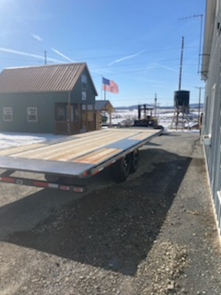 New 2026 Diamond C Equip. Trailer Hydraulic tilt / 14.9K GVWR / 102"x24'