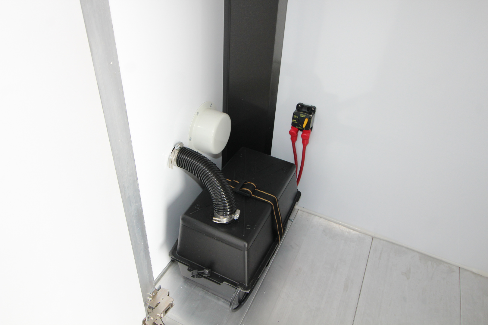 New 2025 Featherlite Trailers 4410-024A Car / Racing Trailer