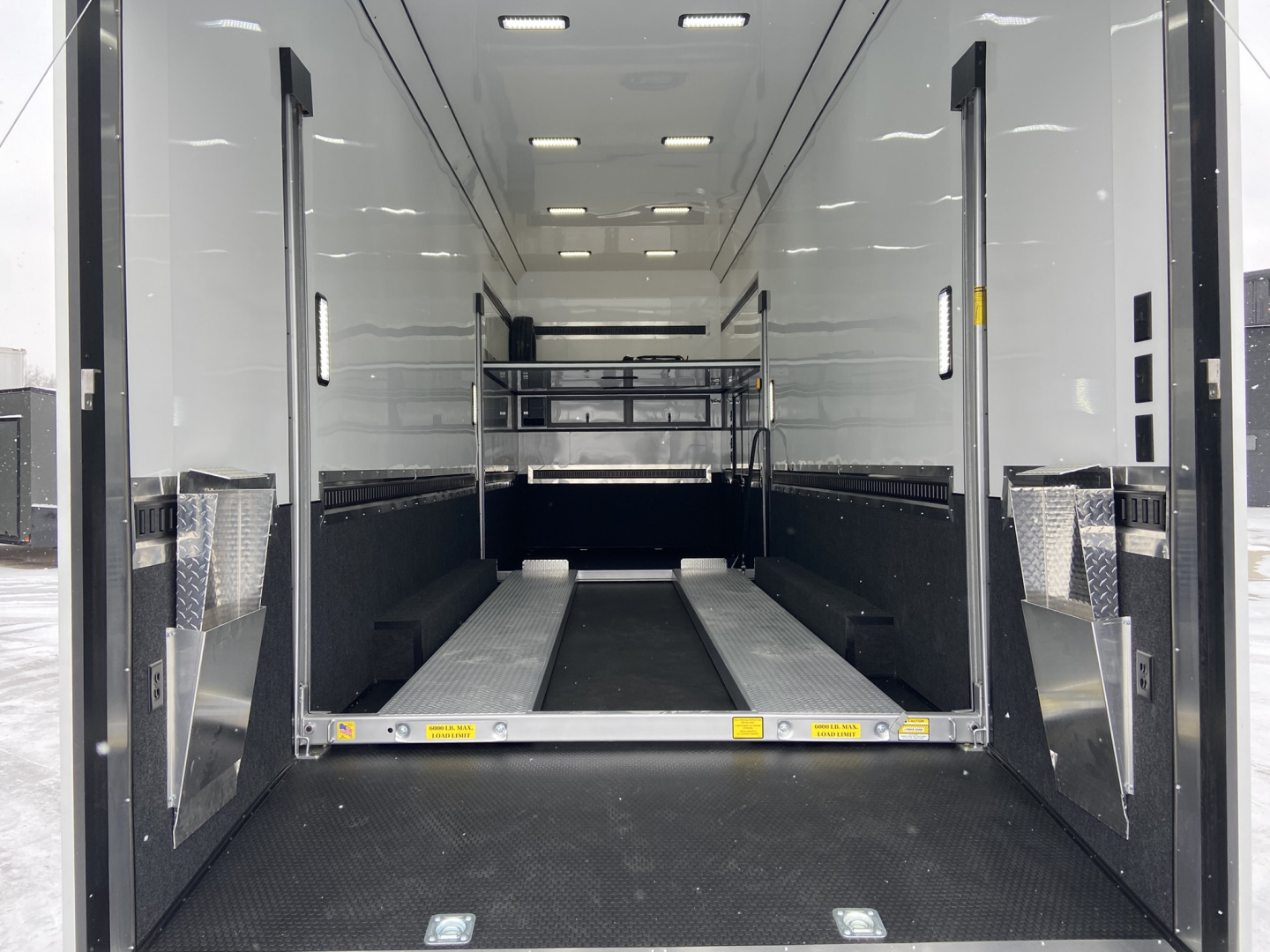 New United USH 8.5x32 Stacker