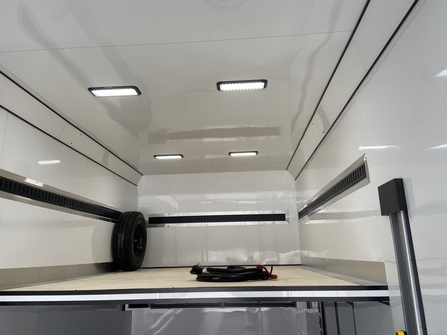 New United USH 8.5x32 Stacker