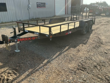 2026 83”x 18’ MAXX-D Tandem Axle Utility – U4X
