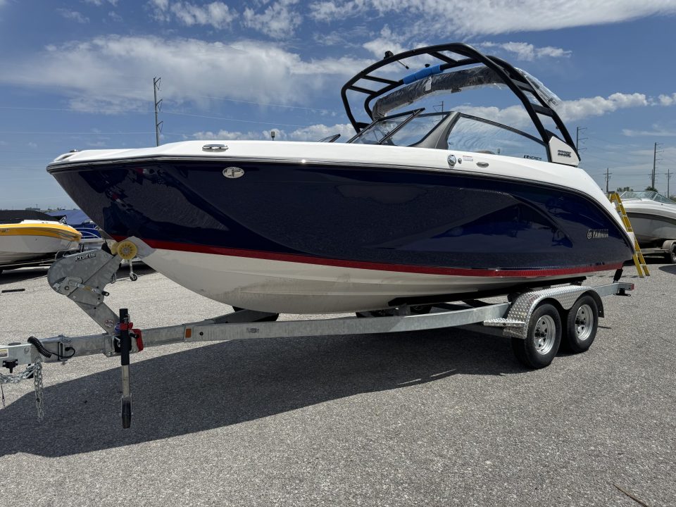 New 2026 Yamaha Boats 222 SE Jet Boat