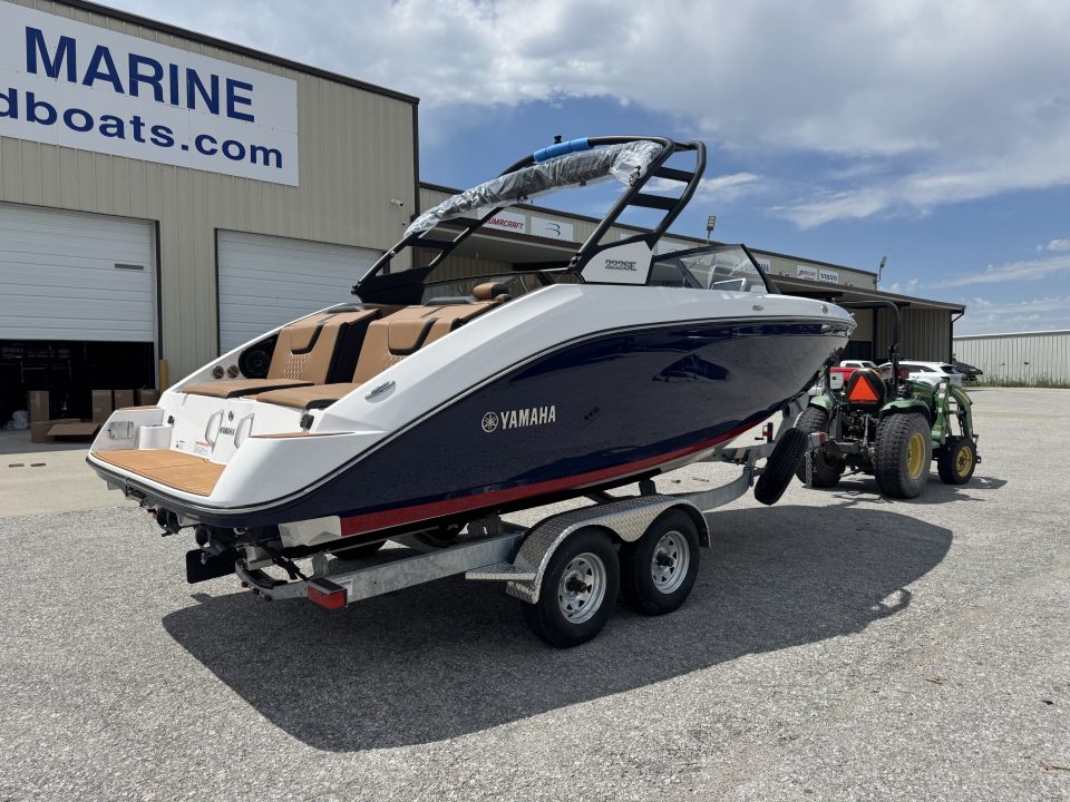 New 2026 Yamaha Boats 222 SE Jet Boat