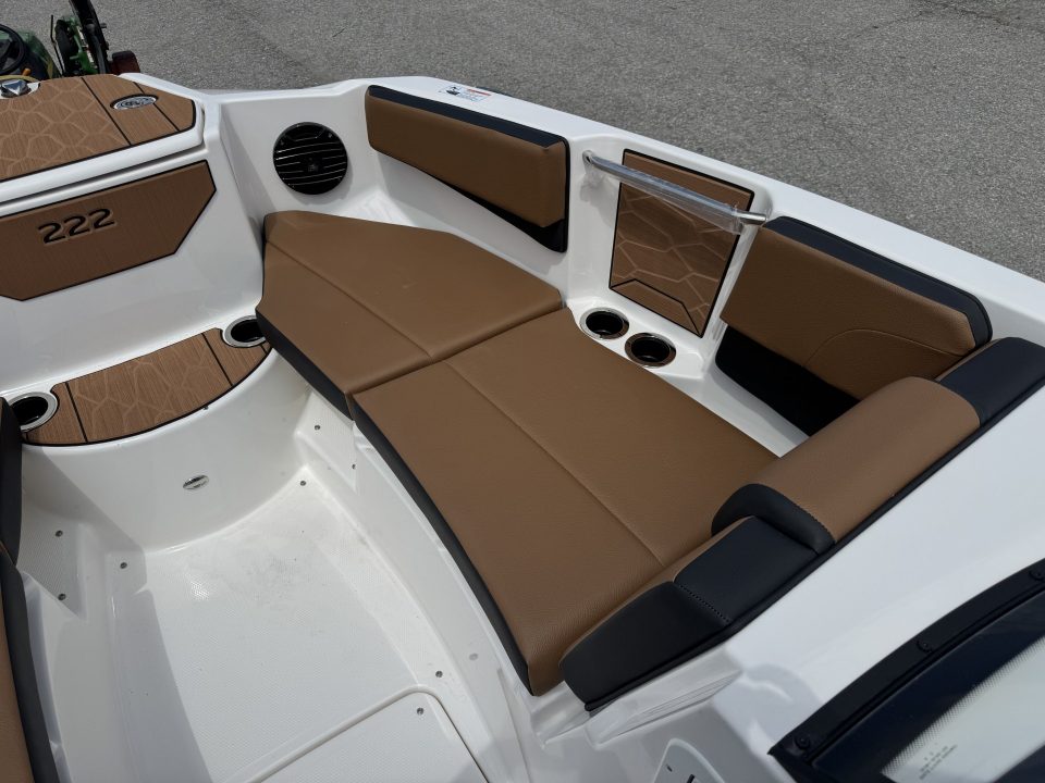 New 2026 Yamaha Boats 222 SE Jet Boat