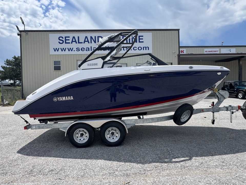 New 2026 Yamaha Boats 222 SE Jet Boat
