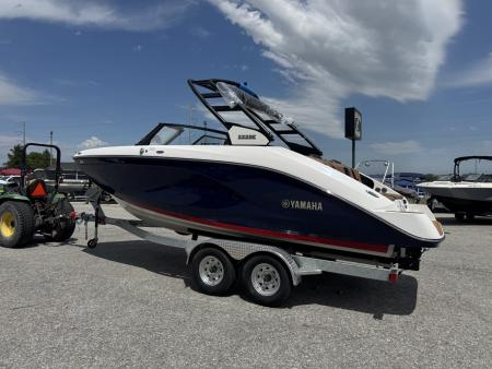 New 2026 Yamaha Boats 222 SE Jet Boat