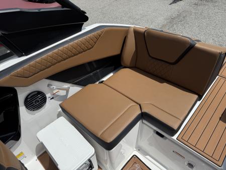 New 2026 Yamaha Boats 222 SE Jet Boat