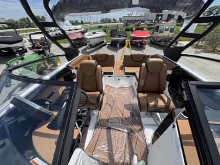 New 2026 Yamaha Boats 222 SE Jet Boat
