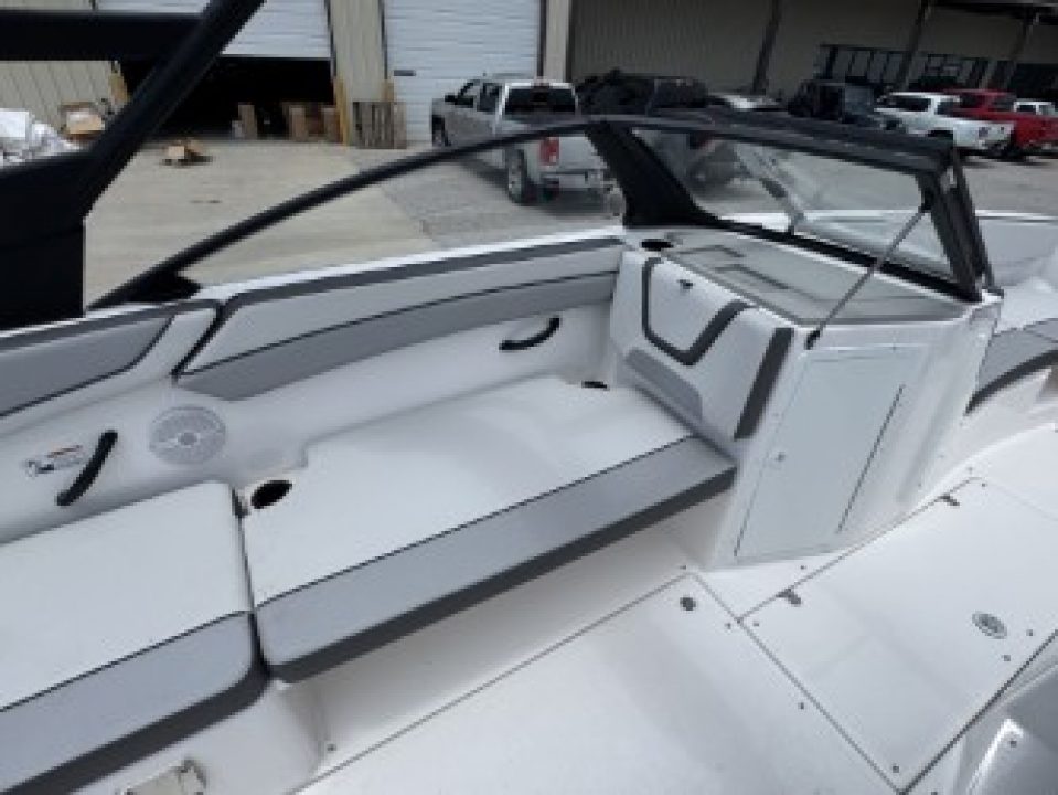 New 2026 Yamaha Boats AR 220 Jet Boat