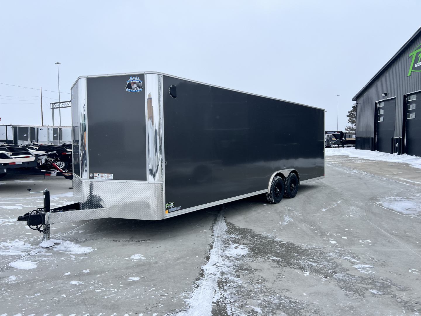 Used USED LIKE NEW 2026 Bighorn R&M 8.5x24 + 2’V Nose Rear Ramp Enclosed Cargo Trailer Car Hauler