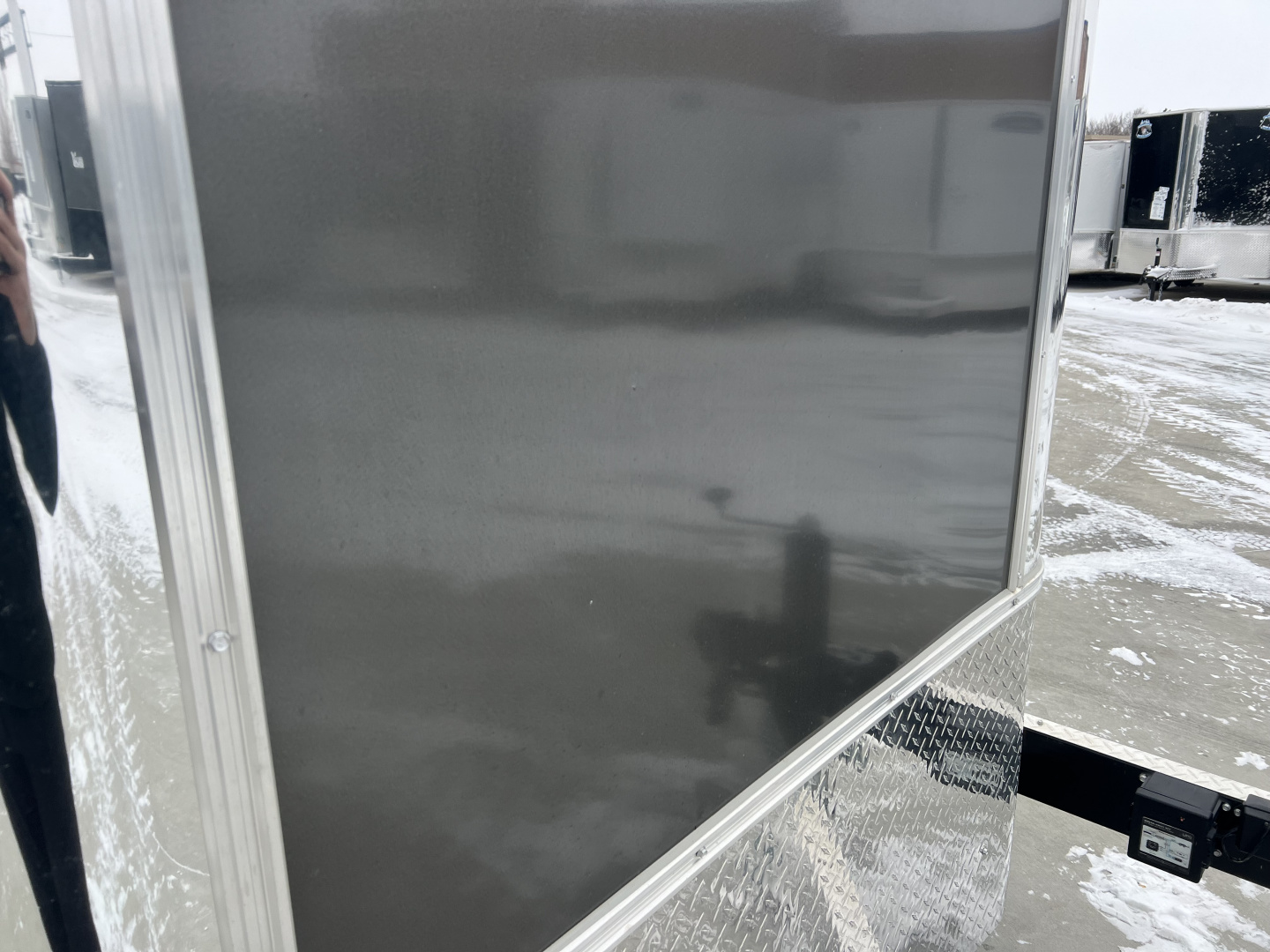 Used USED LIKE NEW 2026 Bighorn R&M 8.5x24 + 2’V Nose Rear Ramp Enclosed Cargo Trailer Car Hauler