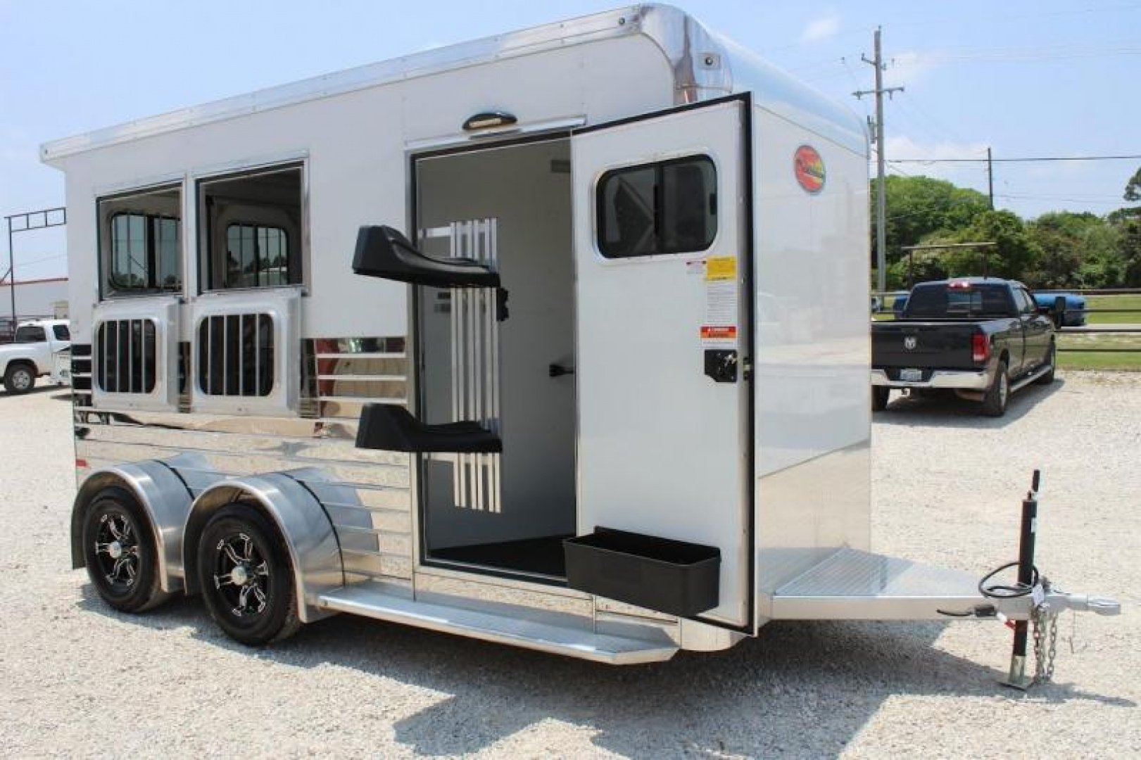 New 2022 Sundowner 2 horse slant bumper pull