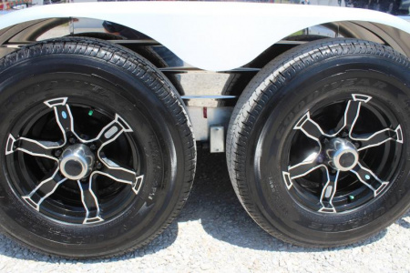 New 2023 Sundowner 3 horse Gooseneck