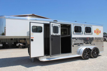 New 2023 Sundowner 3 horse Gooseneck