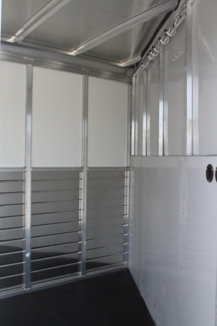 New 2023 Sundowner Trailers Rancher Sport 3 Horse Gooseneck Horse Trailer