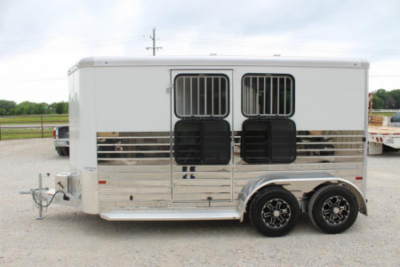 New 2025 Sundowner Super Tack 2 Horse Slant Load Bumper Pull