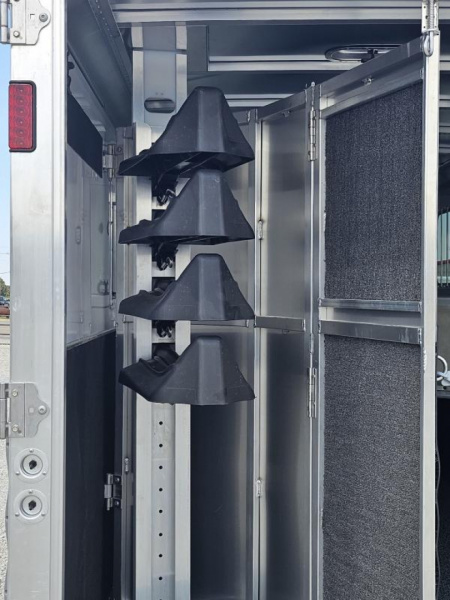 New 2025 Featherlite 4 Horse Gooseneck Horse Trailer