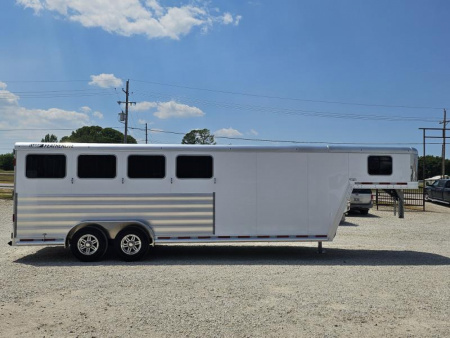 New 2025 Featherlite 4 Horse Gooseneck Horse Trailer