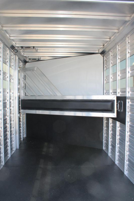 New 2025 Frontier Trailers 2 Horse Slant Load Bumper Pull Horse Trailer