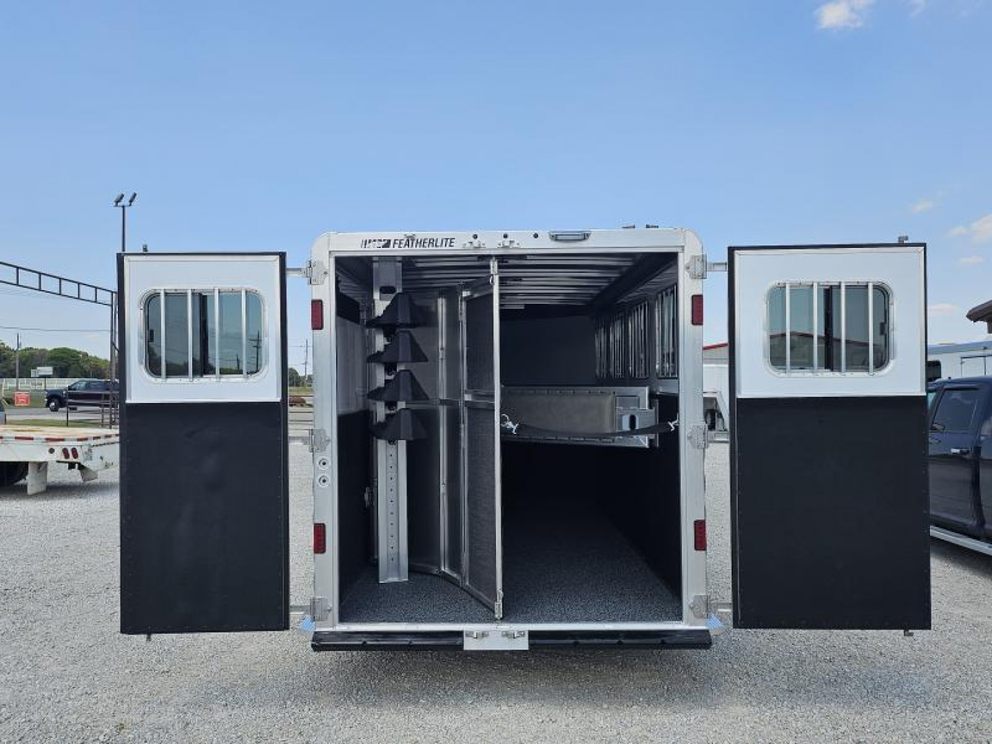 New 2025 Featherlite Trailers 4 Horse Gooseneck Horse Trailer
