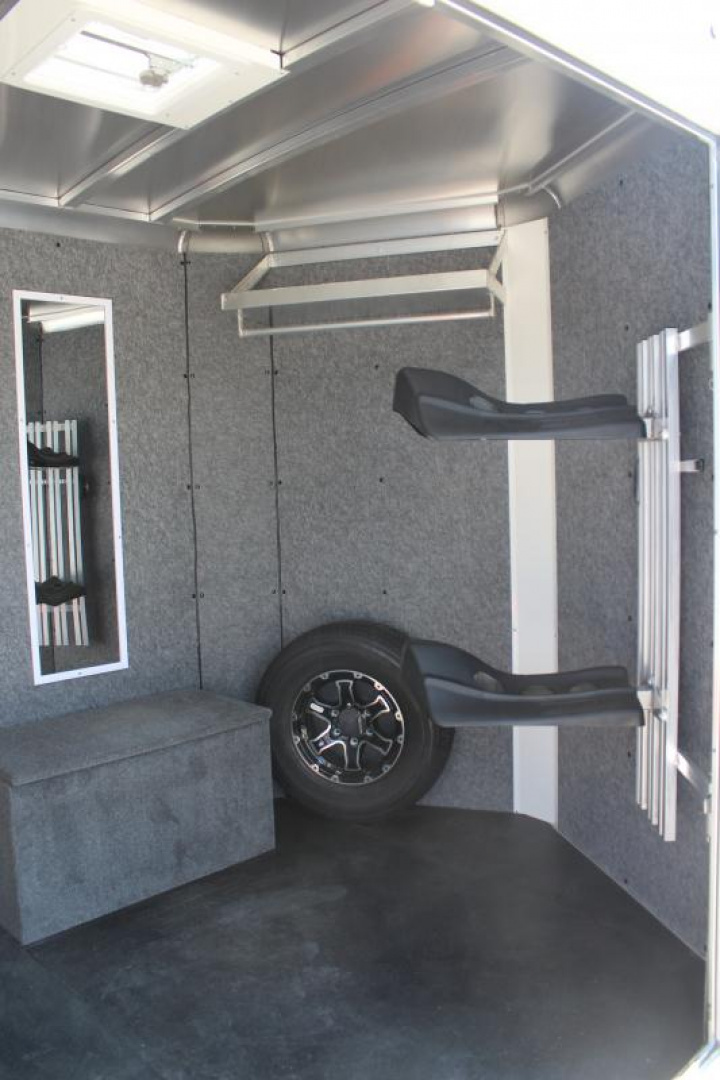 New 2025 Sundowner Trailers 2 Horse Slant Load Super Tack