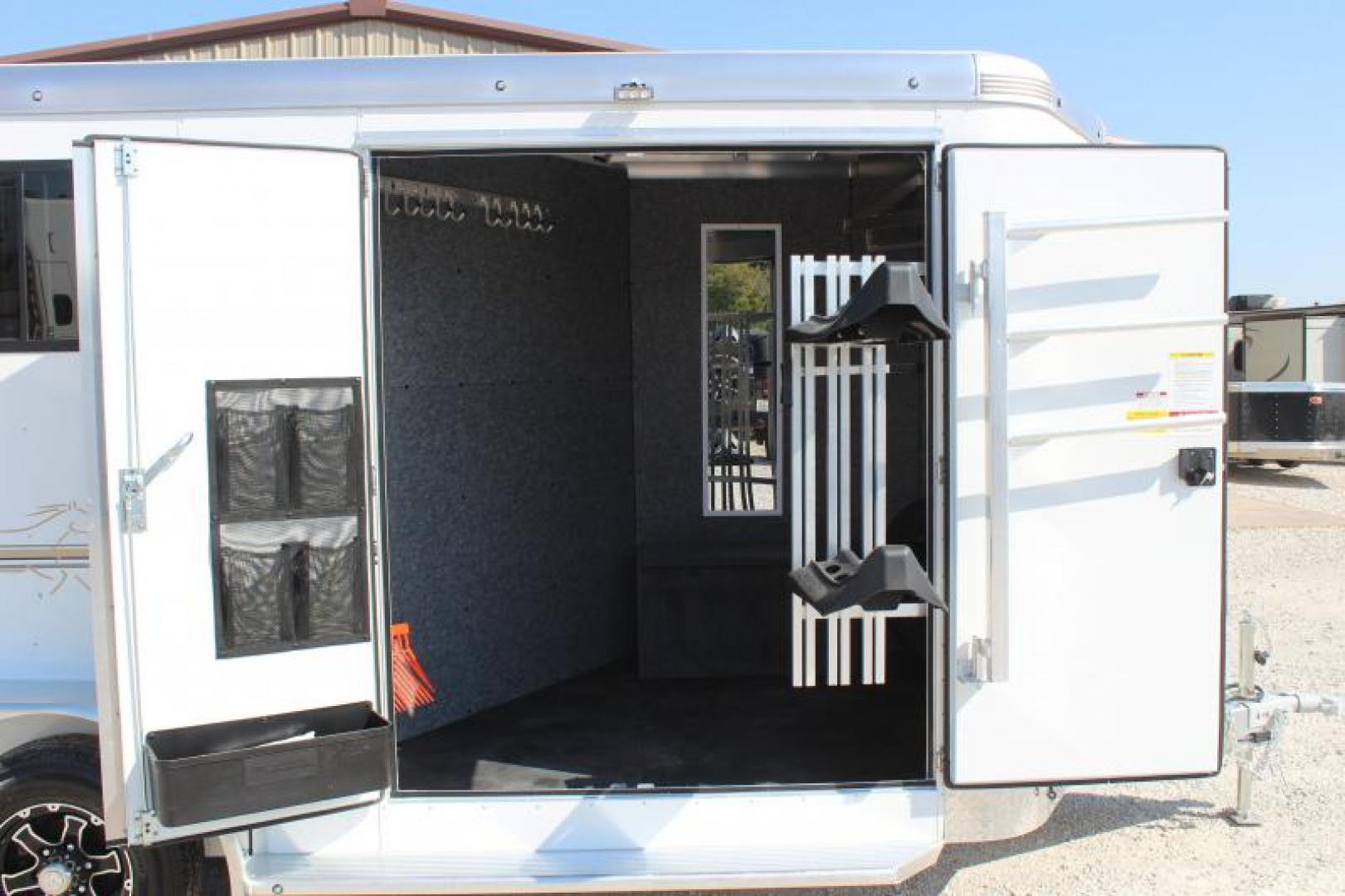 New 2025 Sundowner Trailers 2 Horse Slant Load Super Tack